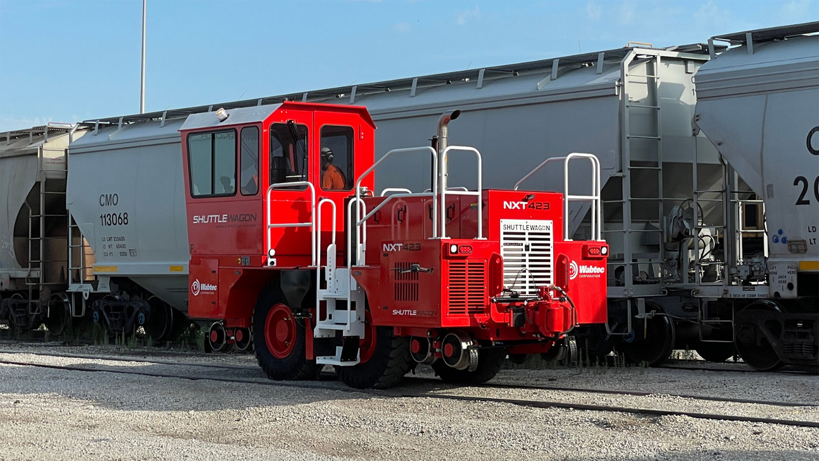 Wabtec Launches the Next-Generation Railcar Mover – the Commander NXT