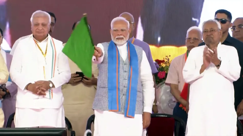 Honorable Prime Minister Shri. Narendra Modi Flags Off Wabtec’s First Export Locomotive Delivery from Marhowra